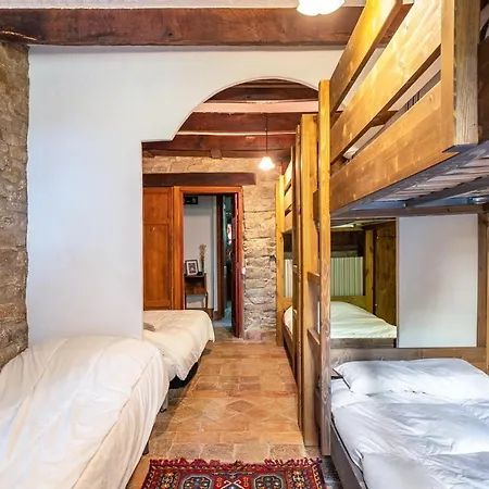 El Castell Hostel Tavertet